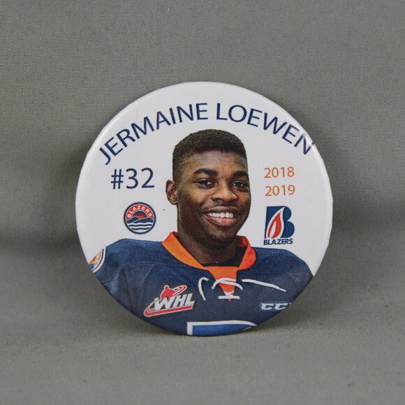 Kamloops Blazers Pin (Retro) - Jermaine Loewen 32 - Celluloid Pin - Picture 1 of 3